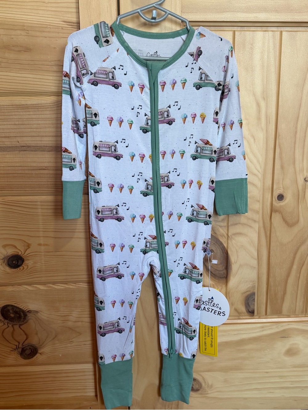NWT Castles & Coasters Ice Cream Bamboo Zippy 12-18 months